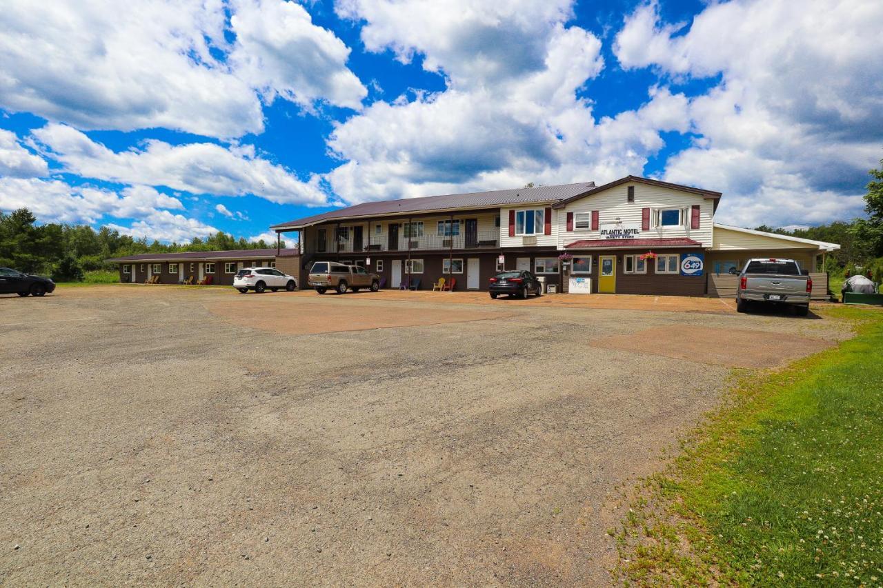 Atlantic Motel Berry Mills エクステリア 写真