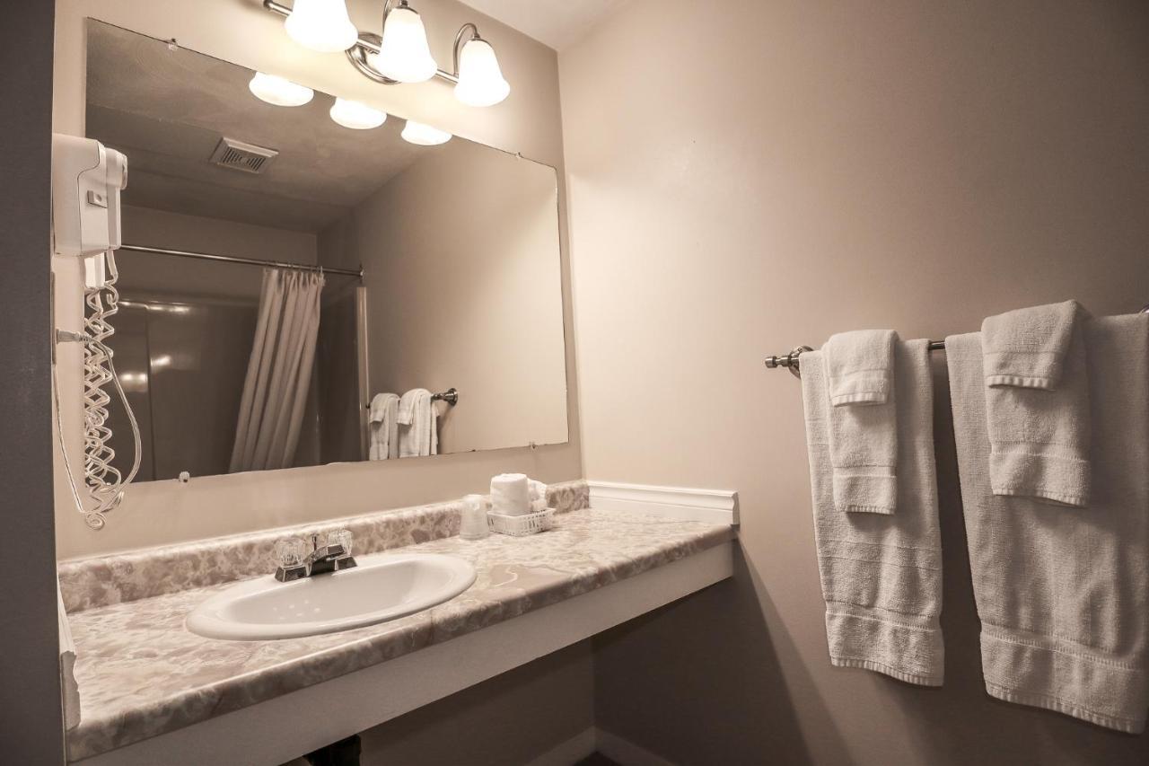 Atlantic Motel Berry Mills エクステリア 写真